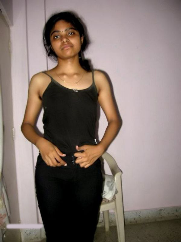 Indian female shows her firm breasts and natural pussy after getting naked  